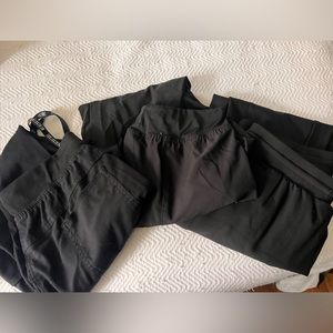 Bundle of 3 Medcoture Medium Petite Scrub Joggers